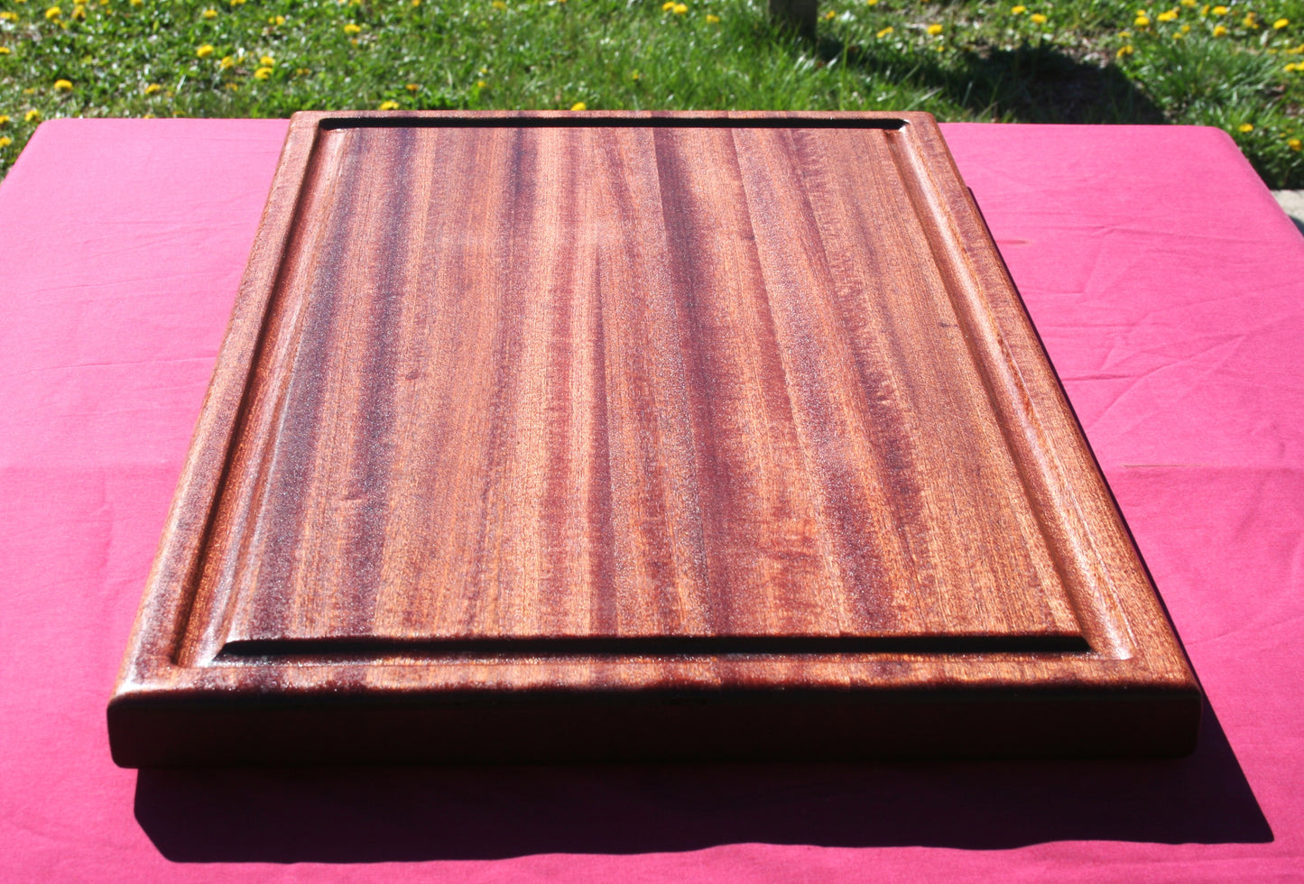 Sapele Edge Grain Cutting Board