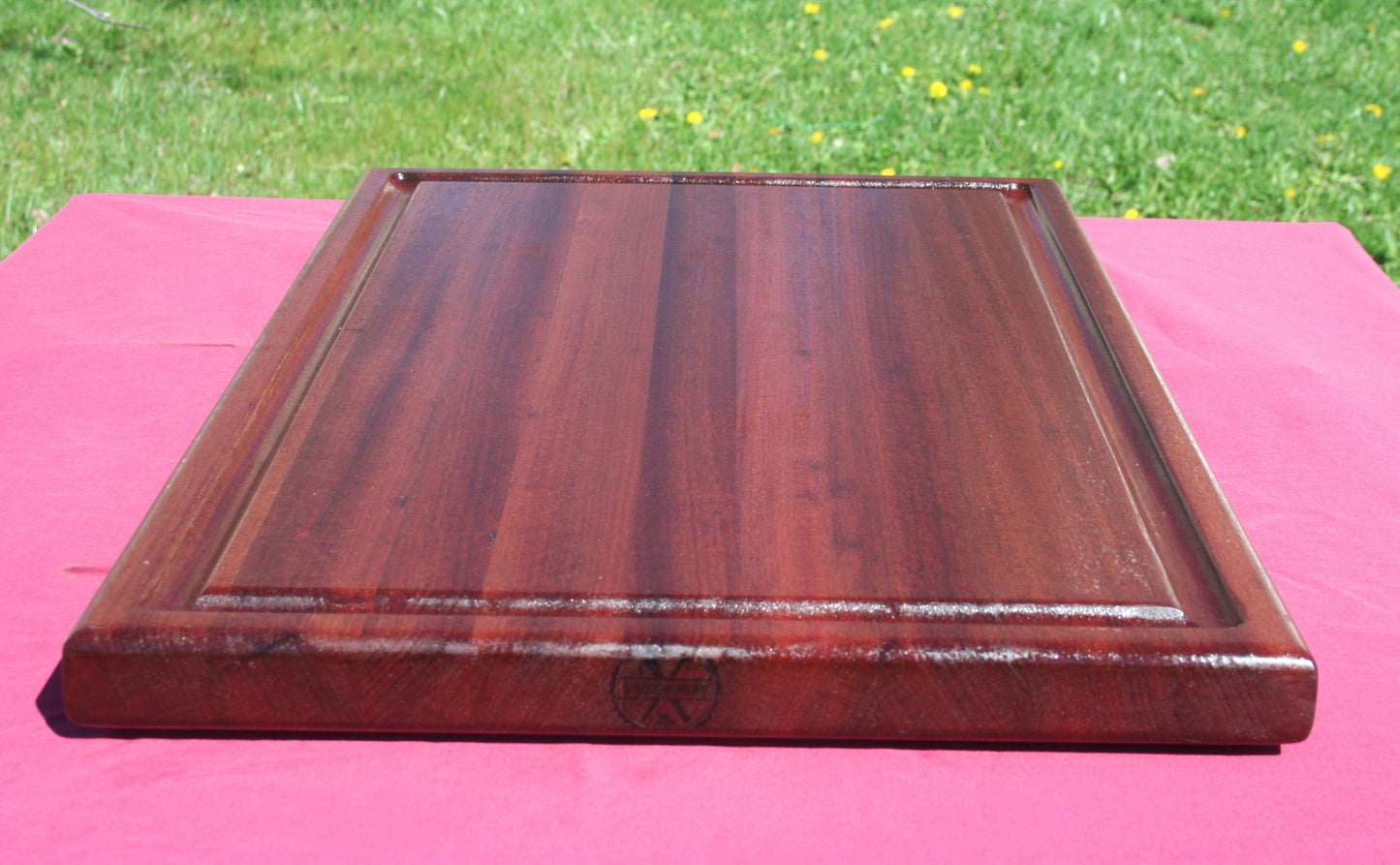 Sapele Edge Grain Cutting Board