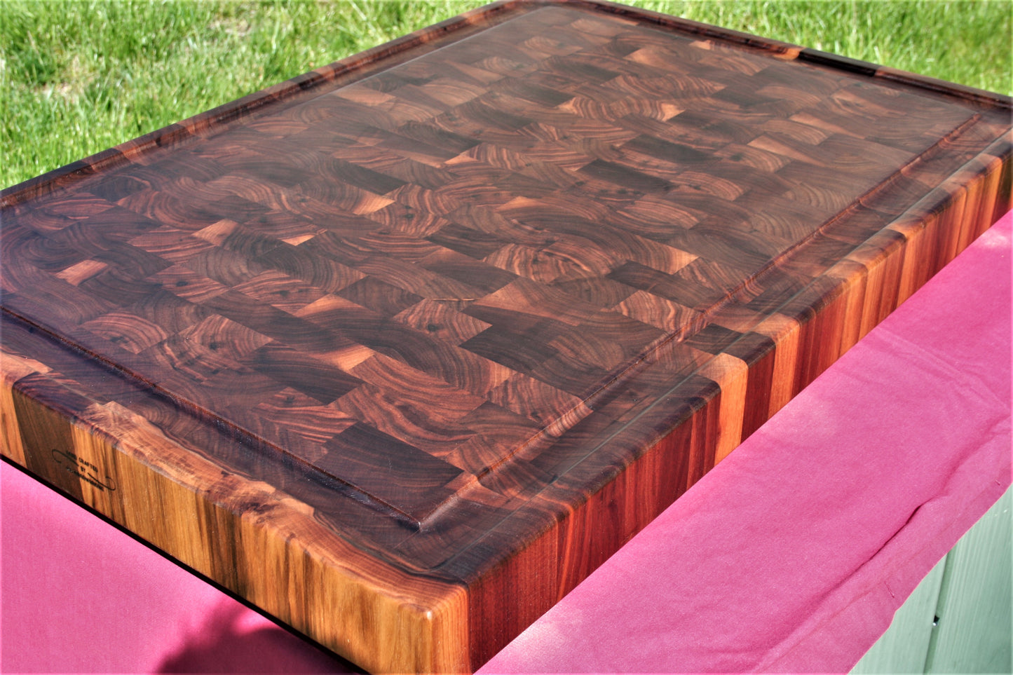Walnut Endgrain Cutting board