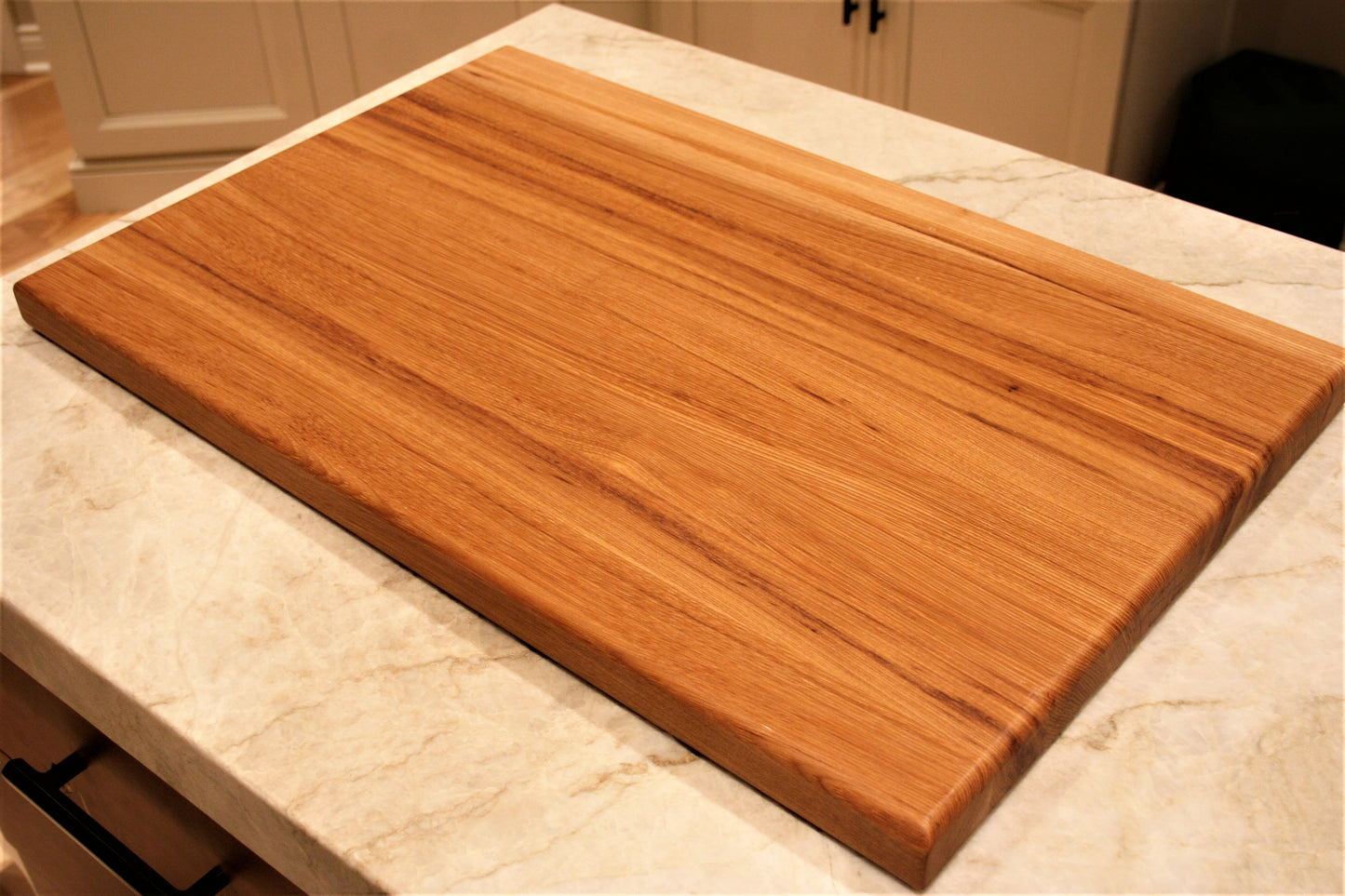 Hickory Edge Grain Cutting board