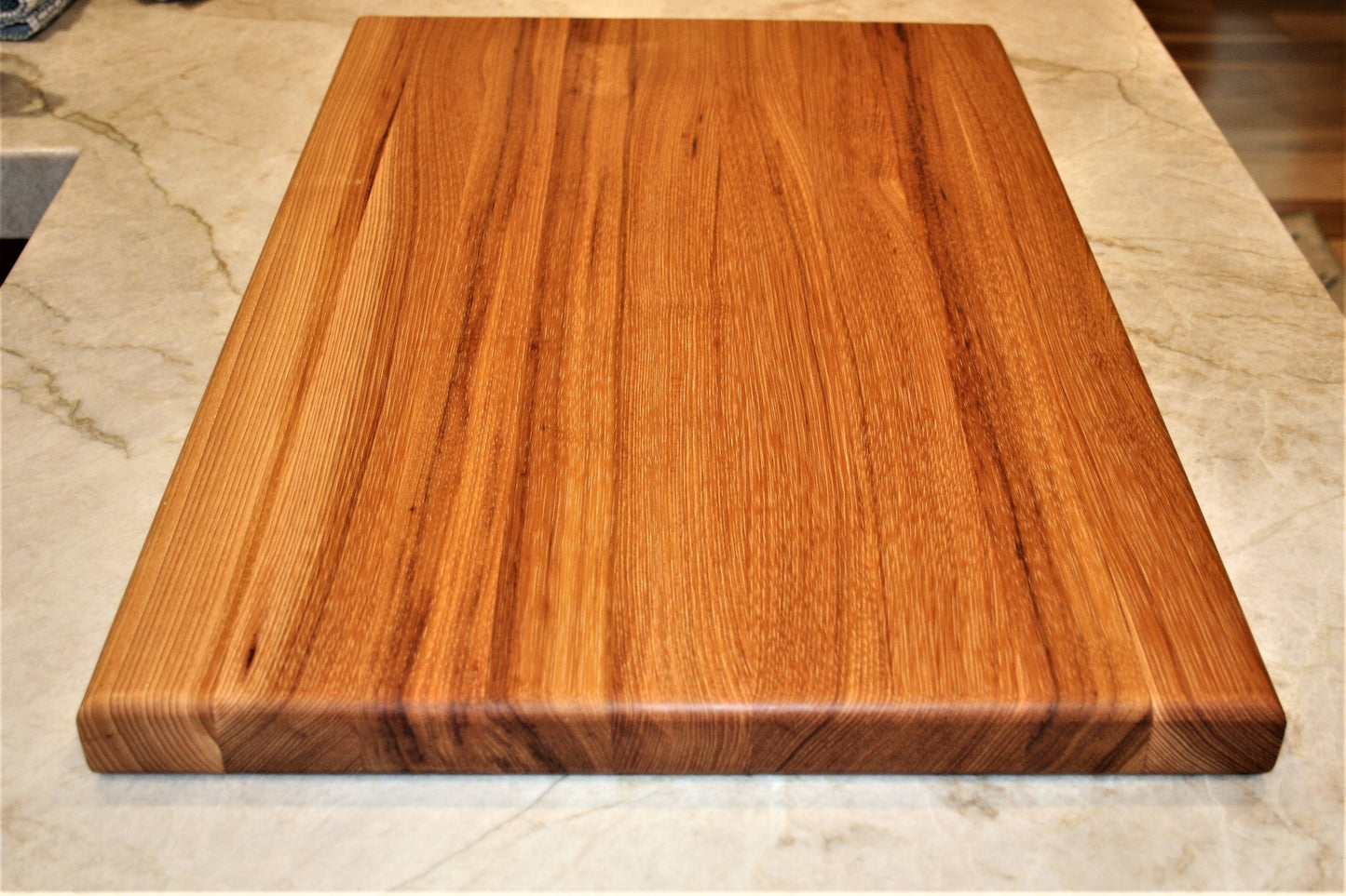 Hickory Edge Grain Cutting board