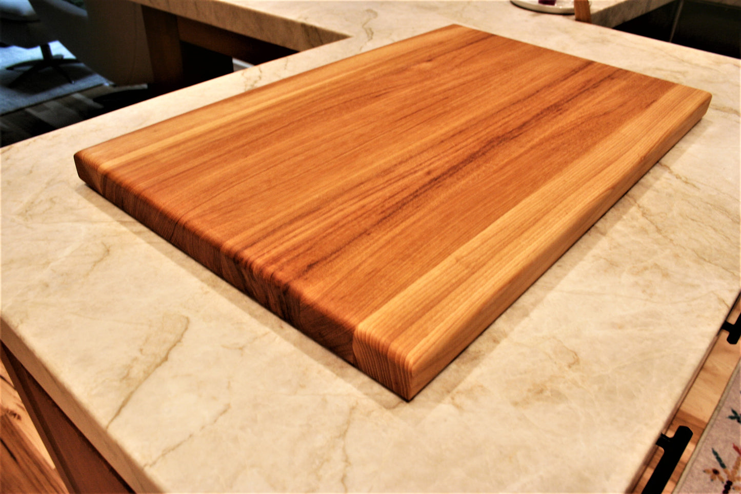 Hickory Edge Grain Cutting board