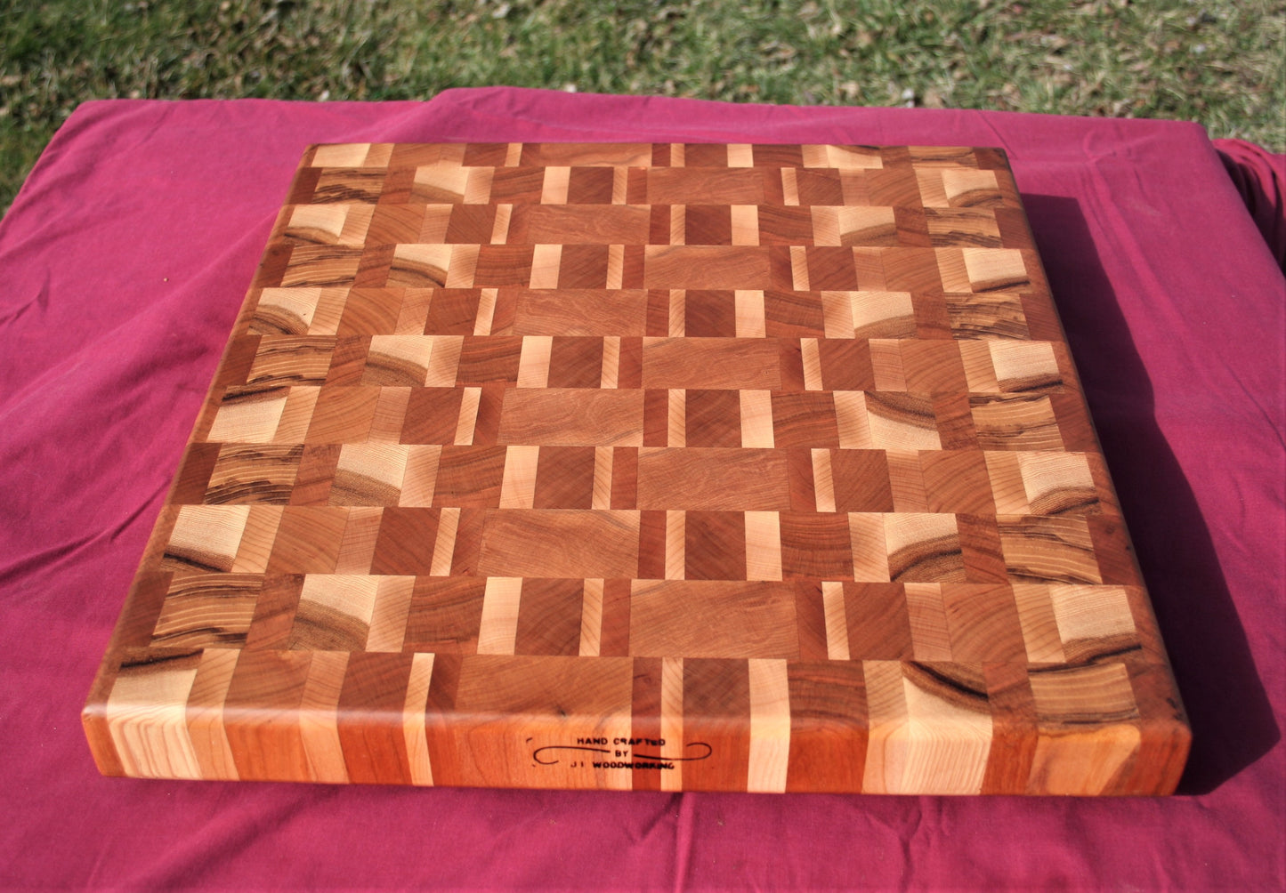 Multi Wood Design Cutting Board