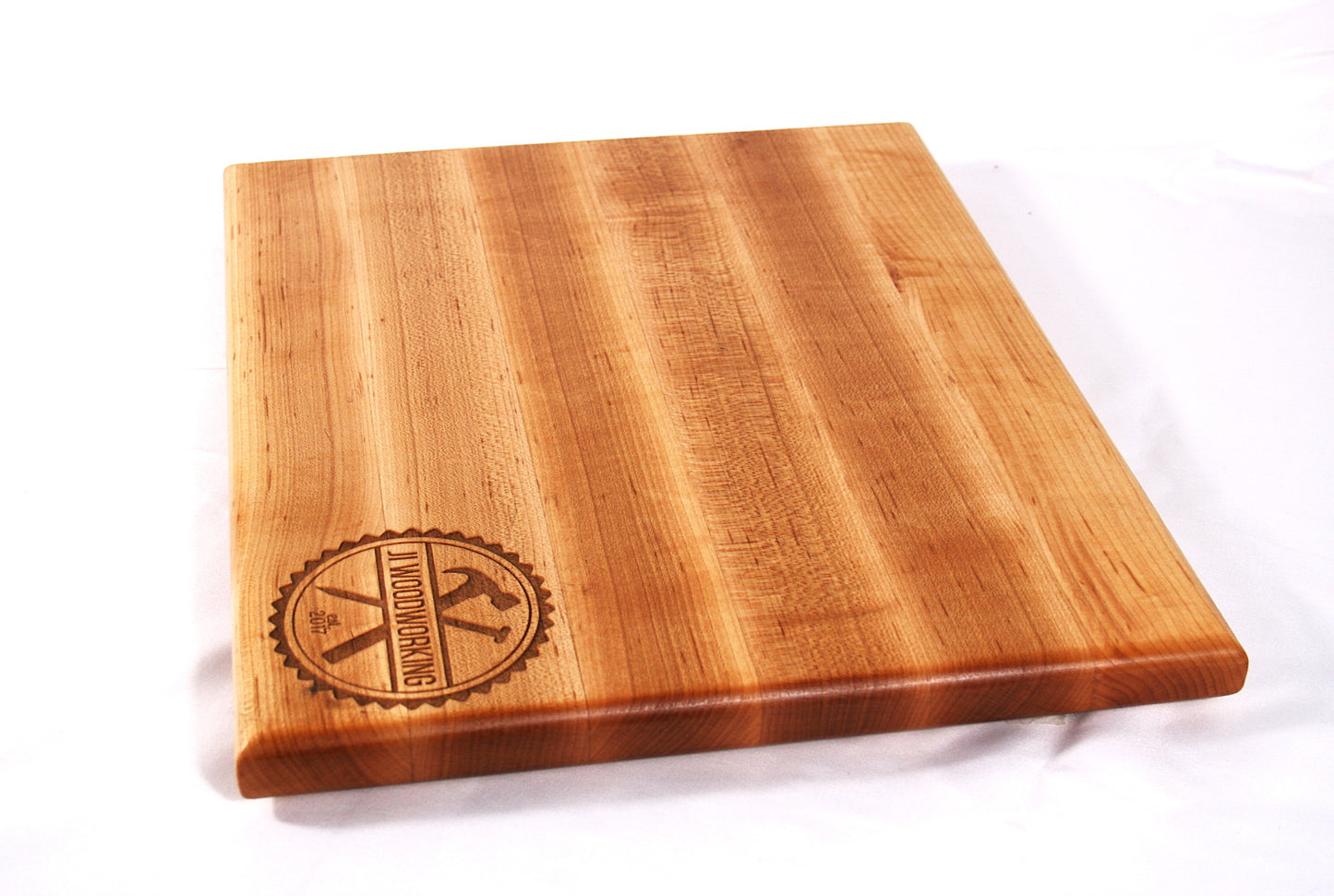 Thin Personalized Logo Maple Edge Grain Cutting Board