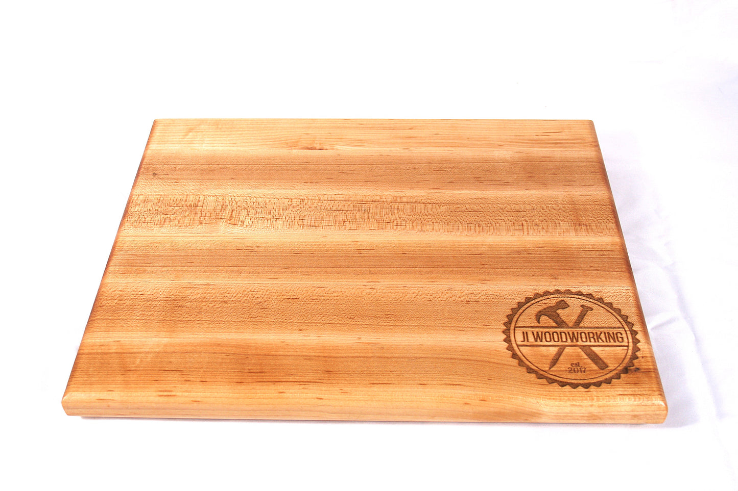 Thin Personalized Logo Maple Edge Grain Cutting Board