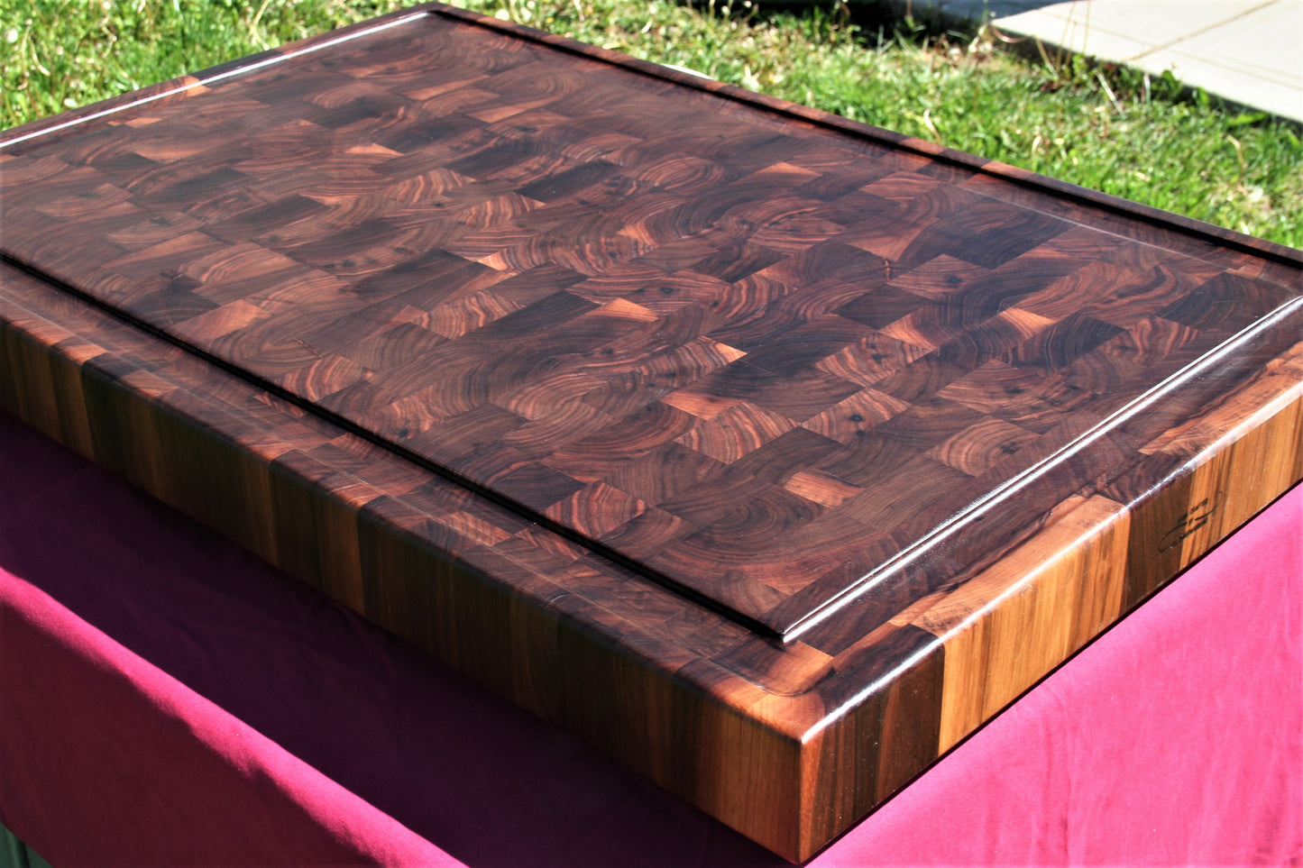 Walnut Endgrain Cutting board